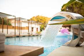 Erato by Samian Mare