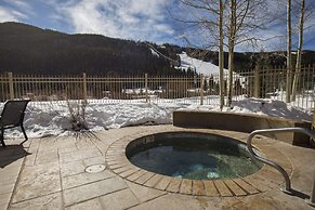 Red Hawk Lodge #2213 by Summit County Mountain Retreats