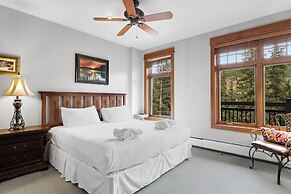 Lone Eagle #3017 by Summit County Mountain Retreats