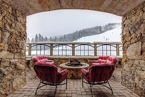 Lone Eagle #3017 by Summit County Mountain Retreats