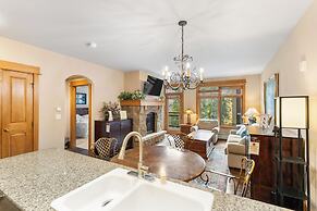 Lone Eagle #3017 by Summit County Mountain Retreats