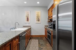 Lone Eagle #3017 by Summit County Mountain Retreats