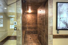 Lone Eagle #3017 by Summit County Mountain Retreats