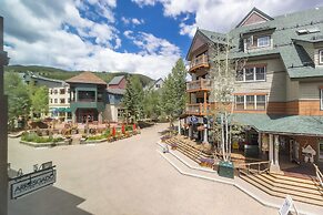 Black Bear #8038 by Summit County Mountain Retreats