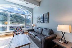 Lakeshore #1543 by Summit County Mountain Retreats