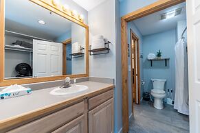 Lakeshore #1543 by Summit County Mountain Retreats