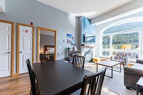 Lakeshore #1543 by Summit County Mountain Retreats