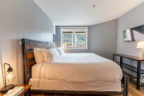 Lakeshore #1543 by Summit County Mountain Retreats