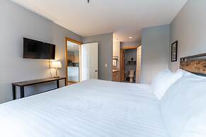 Lakeshore #1543 by Summit County Mountain Retreats