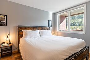 Lakeshore #1543 by Summit County Mountain Retreats