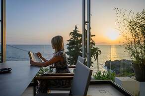 Petra Deluxe Studio Suite