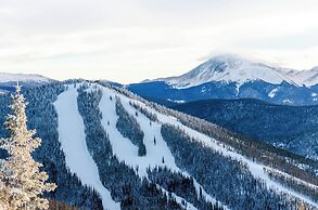 Trapper's Crossing #8768 by Summit County Mountain Retreats