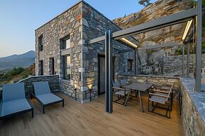 Selini Penthouse Suite