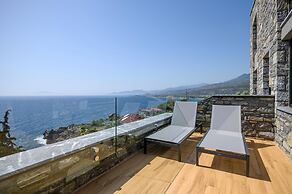 Selini Penthouse Suite