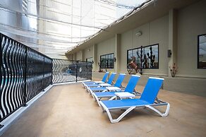 Stay Together on The Strip - 3 Bed Condo