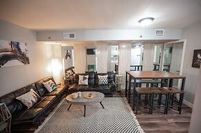 Stay Together on The Strip - 3 Bed Condo
