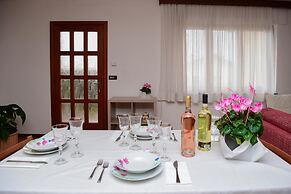 Ca Bearly in Nesso With 1 Bedrooms and 1 Bathrooms