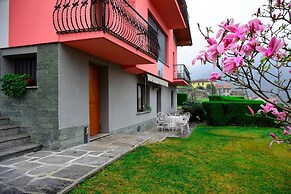 Ca Bearly in Nesso With 1 Bedrooms and 1 Bathrooms