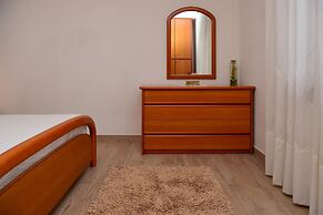 Ca Bearly in Nesso With 1 Bedrooms and 1 Bathrooms