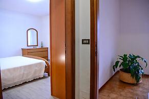 Ca Bearly in Nesso With 1 Bedrooms and 1 Bathrooms