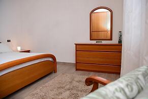 Ca Bearly in Nesso With 1 Bedrooms and 1 Bathrooms