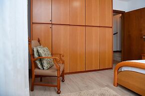 Ca Bearly in Nesso With 1 Bedrooms and 1 Bathrooms