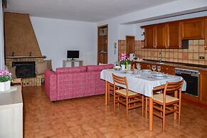 Ca Bearly in Nesso With 1 Bedrooms and 1 Bathrooms
