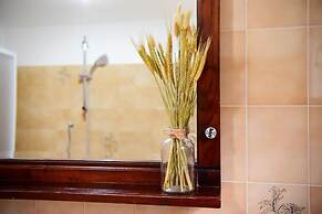 Ca Bearly in Nesso With 1 Bedrooms and 1 Bathrooms