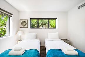 The Perfect Spacious 2BR Getaway-Netflix