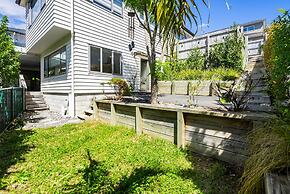 The Perfect Spacious 2BR Getaway-Netflix