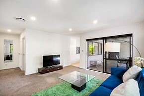 The Perfect Spacious 2BR Getaway-Netflix