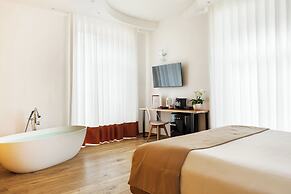 Lidia Rooms & Suites