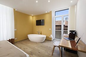 Lidia Rooms & Suites