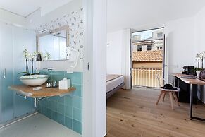 Lidia Rooms & Suites