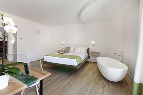 Lidia Rooms & Suites