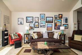 Moonlight by Avantstay Modern Home w/ Views & Direct Access to Rockawa