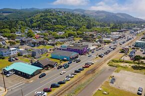 Moonlight by Avantstay Modern Home w/ Views & Direct Access to Rockawa