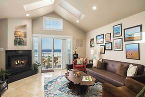 Moonlight by Avantstay Modern Home w/ Views & Direct Access to Rockawa