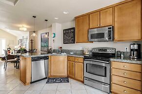 Moonlight by Avantstay Modern Home w/ Views & Direct Access to Rockawa