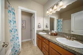 Moonlight by Avantstay Modern Home w/ Views & Direct Access to Rockawa