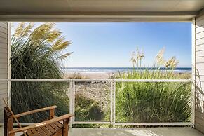 Moonlight by Avantstay Modern Home w/ Views & Direct Access to Rockawa