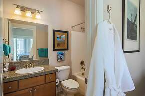 Moonlight by Avantstay Modern Home w/ Views & Direct Access to Rockawa