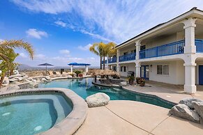 Le Grand Bleu by Avantstay Luxury Hilltop Estate