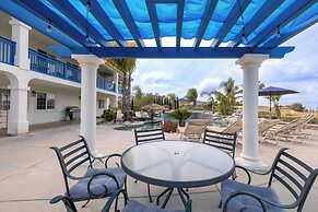 Le Grand Bleu by Avantstay Luxury Hilltop Estate