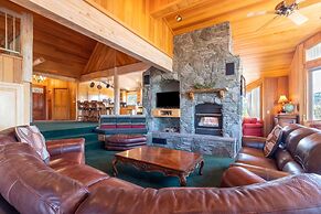 Timberline Lodge by Avantstay Secluded Hill Top Home w/ Incredible Vie