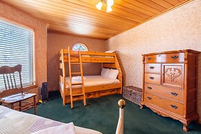 Timberline Lodge by Avantstay Secluded Hill Top Home w/ Incredible Vie