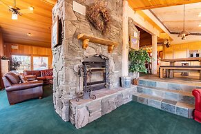 Timberline Lodge by Avantstay Secluded Hill Top Home w/ Incredible Vie