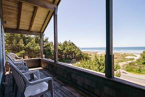 Chapman Cove by Avantstay Gorgeous Beach Bungalow w/ Sauna