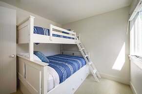 Chapman Cove by Avantstay Gorgeous Beach Bungalow w/ Sauna