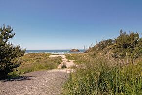 Chapman Cove by Avantstay Gorgeous Beach Bungalow w/ Sauna